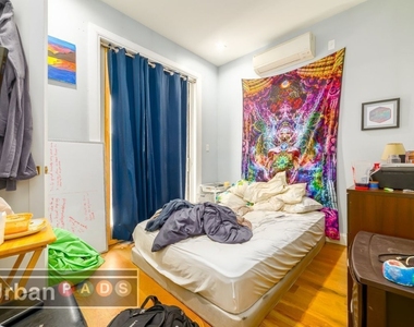 221 Clarkson, Ave - Photo Thumbnail 4