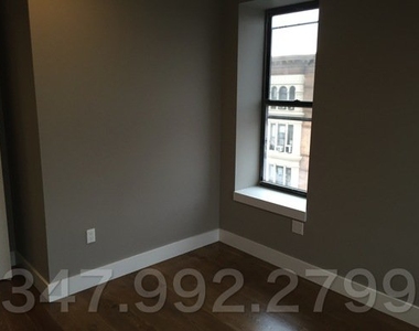 437 Throop Ave - Photo Thumbnail 9