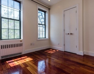 179 Knickerbocker Ave - Photo Thumbnail 9