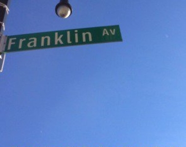 681 Franklin Ave - Photo Thumbnail 13