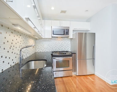 30-45 30th Street, Astoria, 11102 - Photo Thumbnail 4