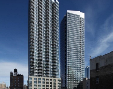 505 West 37th Street - Photo Thumbnail 8