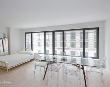 200 Central Park South - Photo Thumbnail 1