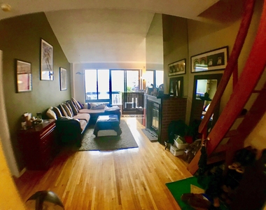 207 East 30 Street - Photo Thumbnail 6