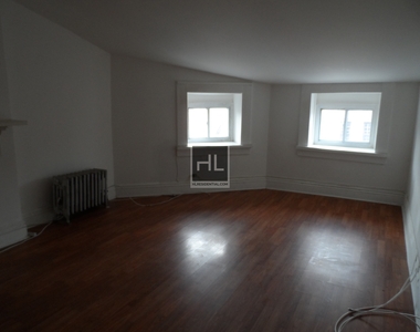 28 Herkimer Street - Photo Thumbnail 1