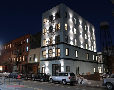 60 Greenpoint Ave - Photo Thumbnail 13