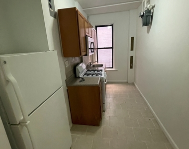 569 w 171 st  ny,10032. no deposit and 1st month free rent . - Photo Thumbnail 5