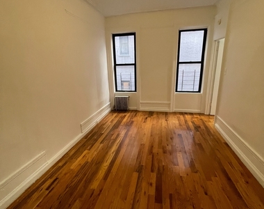569 w 171 st  ny,10032. no deposit and 1st month free rent . - Photo Thumbnail 8