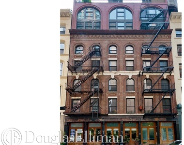 110 Duane St - Photo Thumbnail 17