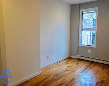 291 Macdougal St. - Photo Thumbnail 5