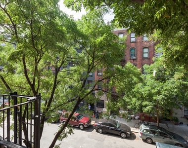 521 East 5th - Photo Thumbnail 2