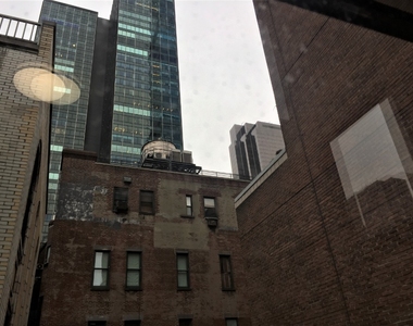 West 58th Street - Photo Thumbnail 6