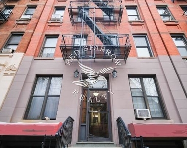 325 East 88th Street - Photo Thumbnail 0