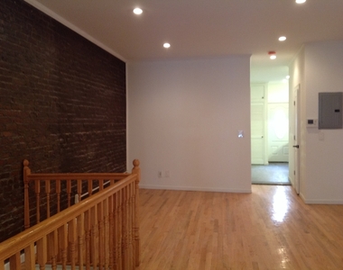 534 East 6th Street - Photo Thumbnail 1