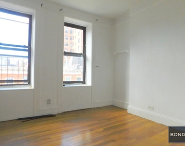 225 Sullivan Street - Photo Thumbnail 1