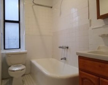 1 bedroom 1 bath  - Photo Thumbnail 5