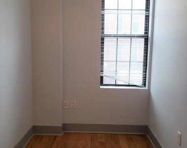 292 Bedford Avenue - Photo Thumbnail 7