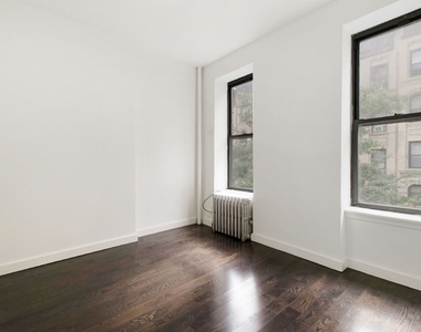 229 East 89th Street - Photo Thumbnail 3