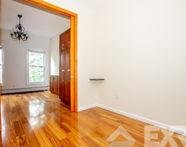 178 Freeman Street - Photo Thumbnail 2