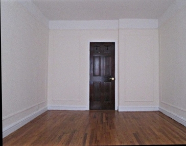 5 Seaman Ave - Photo Thumbnail 1