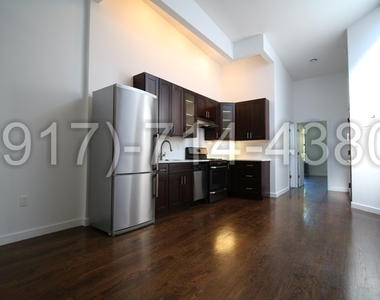 886 Franklin Ave - Photo Thumbnail 7