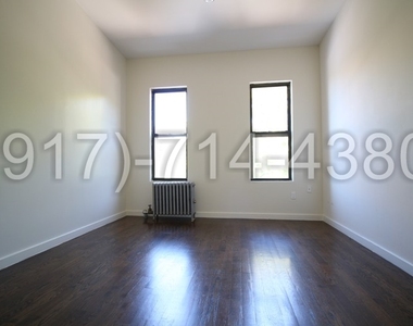 886 Franklin Ave - Photo Thumbnail 3