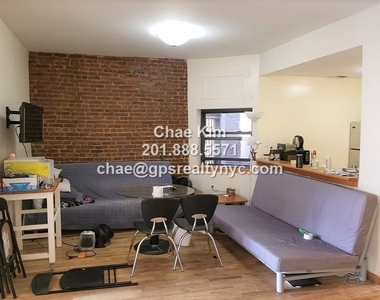 967 Columbus Avenue - Photo Thumbnail 0