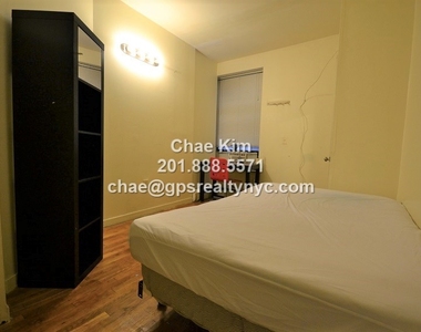 967 Columbus Avenue - Photo Thumbnail 4