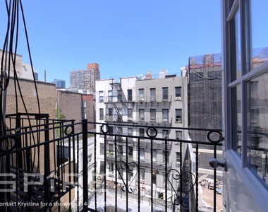 437 west 53rd street - Photo Thumbnail 4