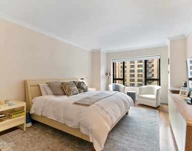 425 East 58th St - Photo Thumbnail 12