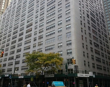 8th Avenue - Photo Thumbnail 6