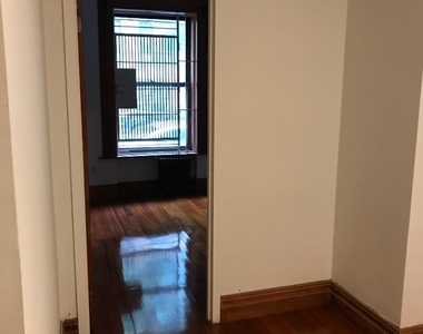 436 East 76th Street - Photo Thumbnail 9