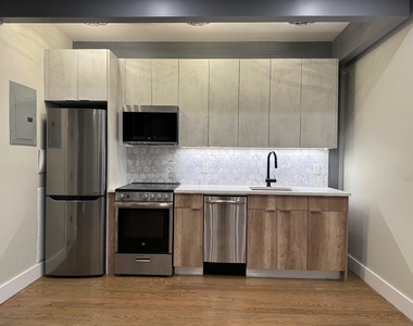 346 Rutland Road - Photo Thumbnail 7