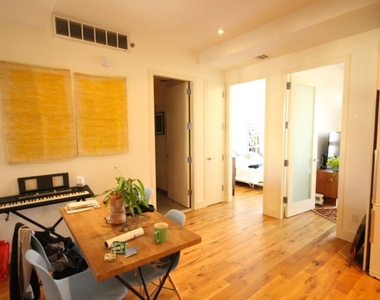 105 Leonard - Photo Thumbnail 3