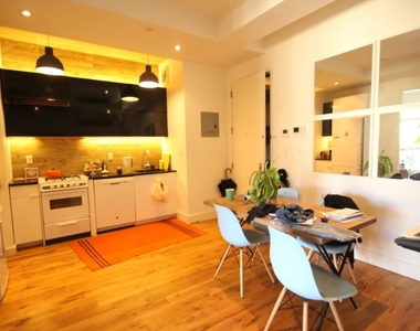 105 Leonard - Photo Thumbnail 6