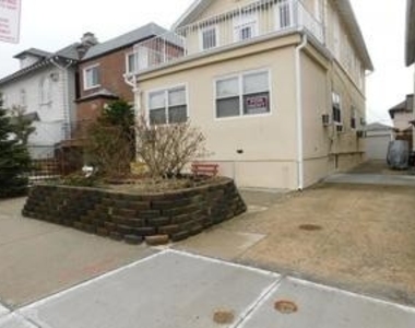 3838 Maple Avenue - Photo Thumbnail 0