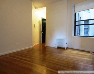 78 West 11 Street - Photo Thumbnail 2