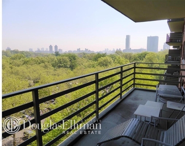 372 Central Park West - Photo Thumbnail 3