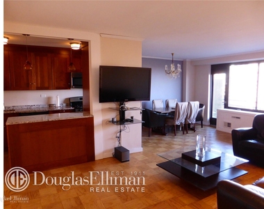 372 Central Park West - Photo Thumbnail 4