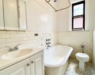 2621 Cortelyou Road - Photo Thumbnail 3