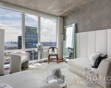 610 West 42nd Street - Photo Thumbnail 5