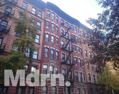 East 18th Street - Photo Thumbnail 0