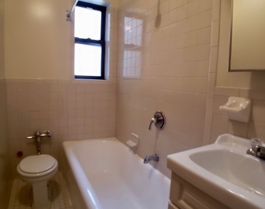 639  West 204th Street - Photo Thumbnail 5