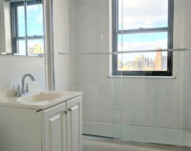 345 East 80th Street - Photo Thumbnail 5