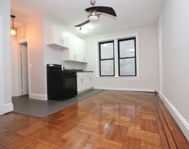 272 grand st - Photo Thumbnail 3