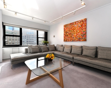 20 West 64th St - Photo Thumbnail 1