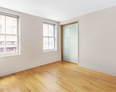 385 Greenwich St - Photo Thumbnail 5