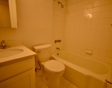 67th Avenue & Austin Street, Rego Park, NY 11374 - Photo Thumbnail 9