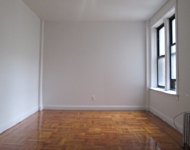 125 Seaman Avenue - Photo Thumbnail 1