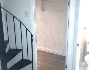 207 West 11th #C1 - Photo Thumbnail 2